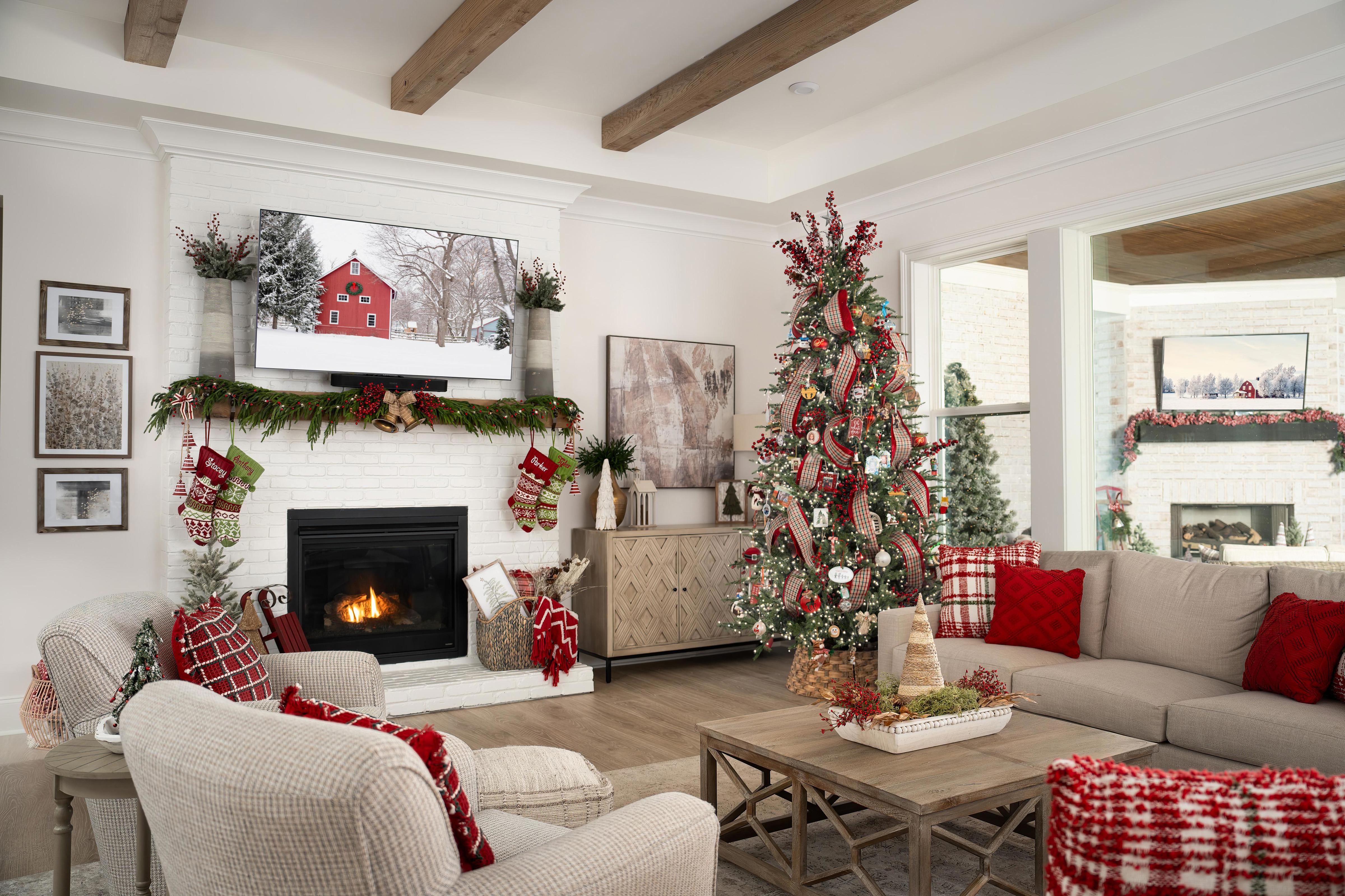 LTBY34_Christmas_4_Drees