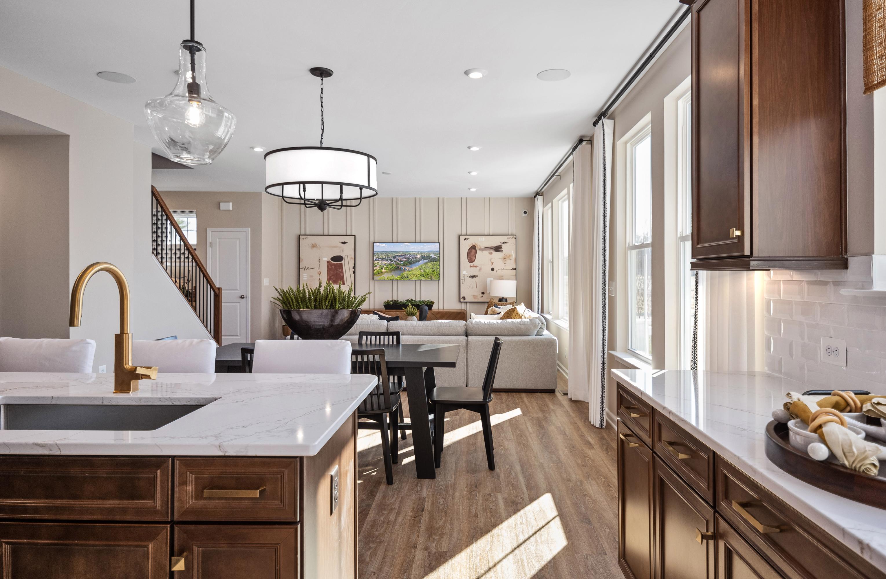 RFRV-0015-00_Ashton K_Kitchen Family Room7_Drees